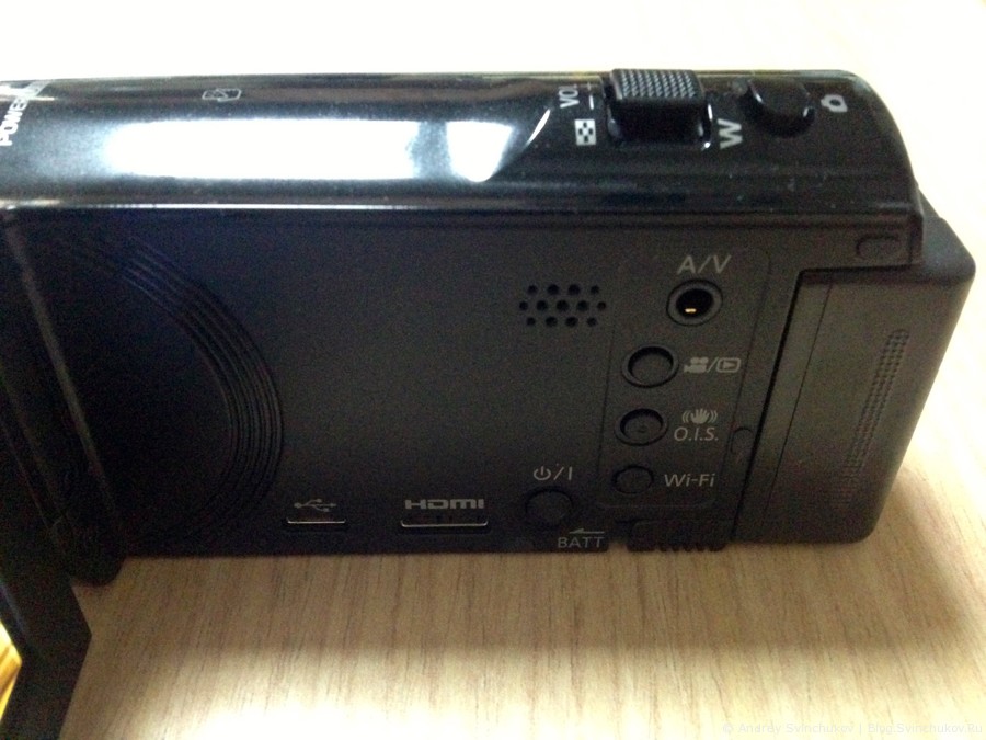 Обзор видеокамеры Panasonic HC-V250