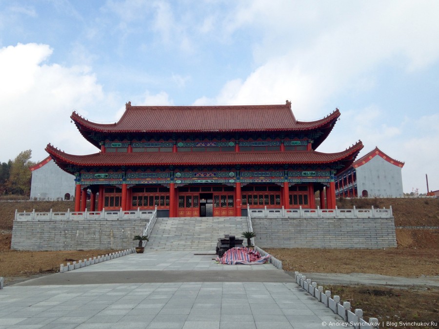 Буддийский храм в Фуюане