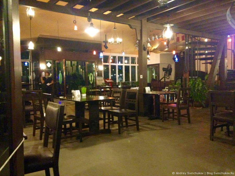Ресторан отеля Sea View на острове Ко-Чанг в Таиланде