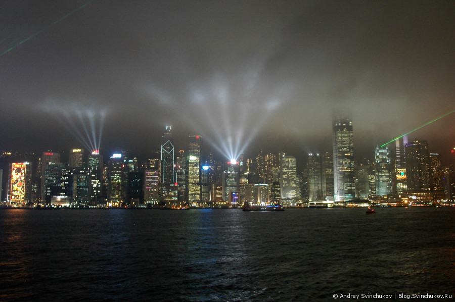 Свето-лазерное шоу в Гонконге