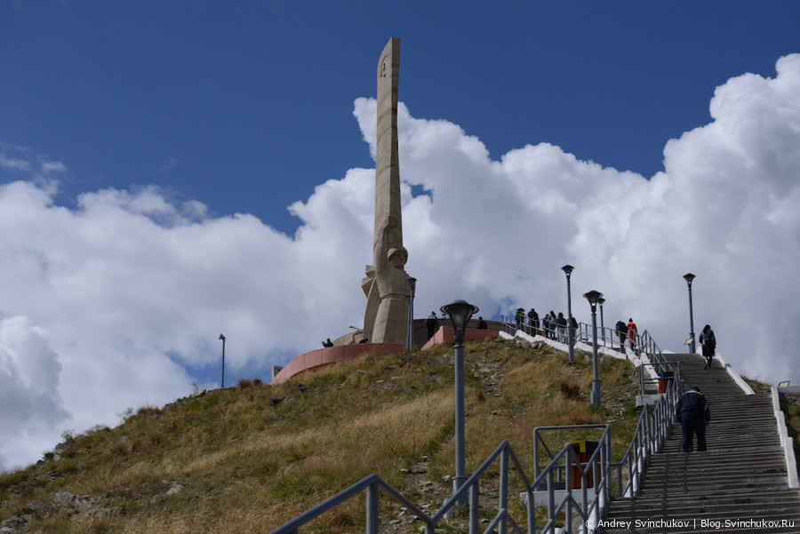 Монголия. Мемориал в память советских воинов на За́йсан-Толгое в Улан-Баторе