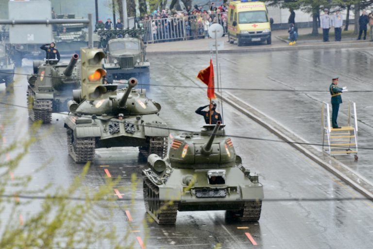 Фото с парада в хабаровске